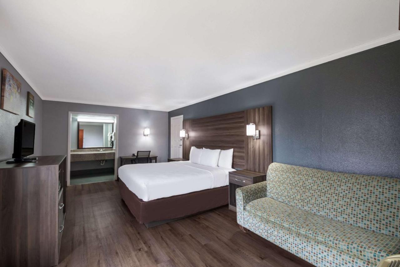Econo Lodge Arboretum Austin Esterno foto
