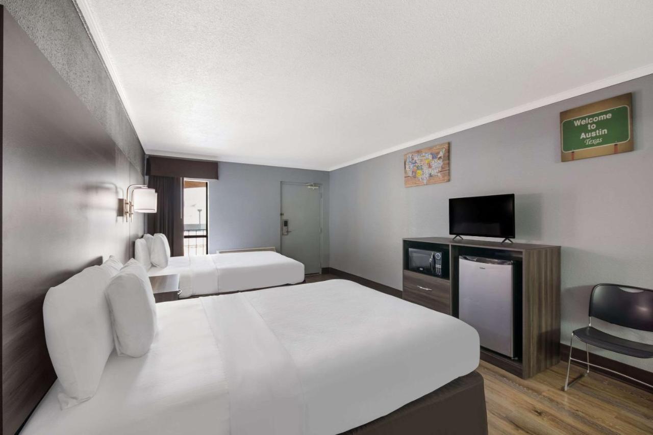 Econo Lodge Arboretum Austin Esterno foto